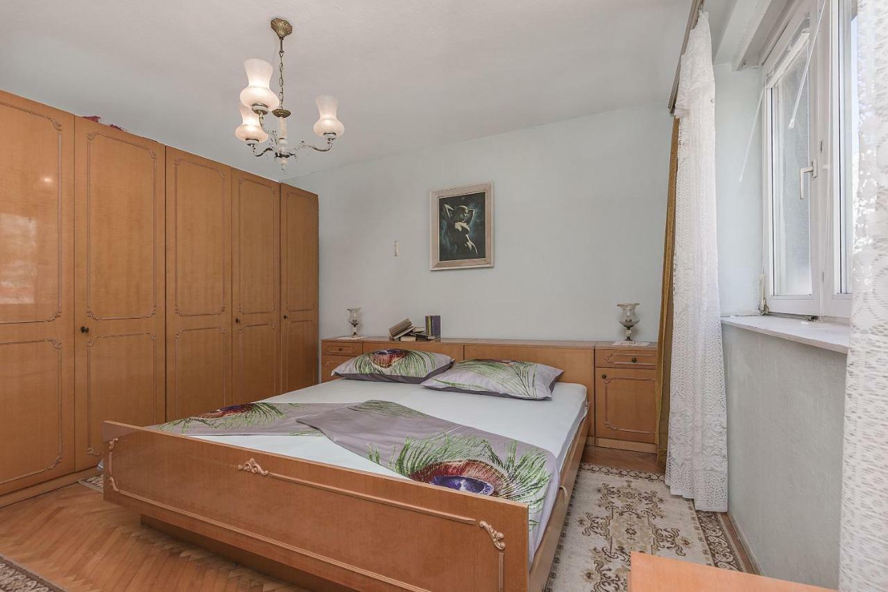 Apartment Nansy أوميس الغرفة الصورة