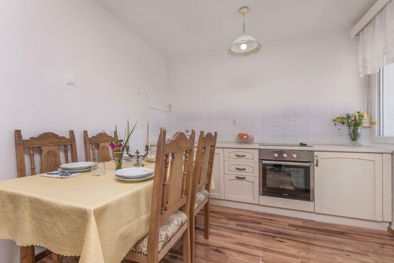 Apartment Nansy أوميس المظهر الخارجي الصورة